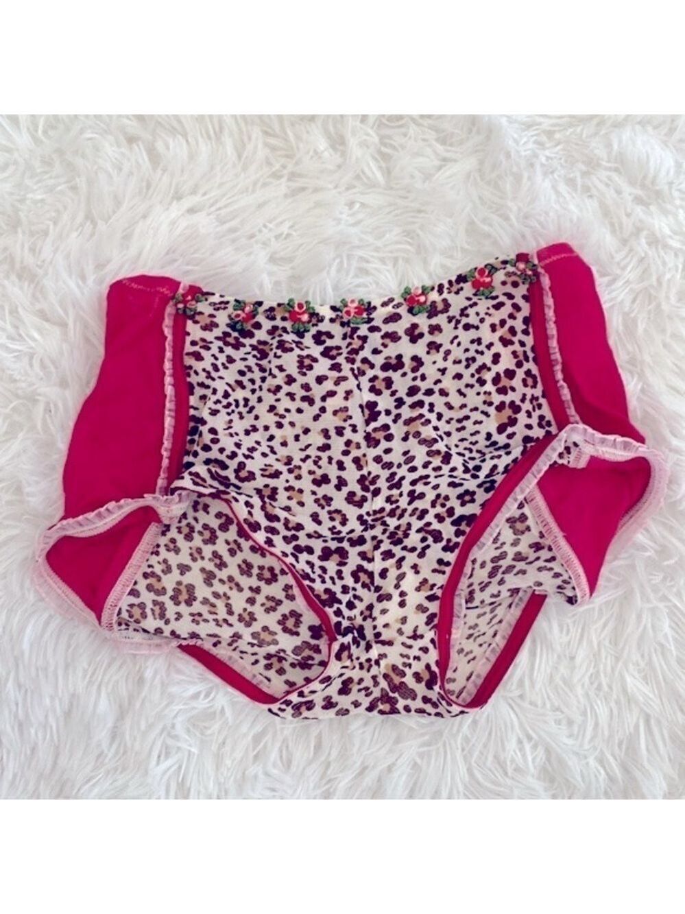 Vintage Victoria’s Secret cheetah Cottagecore mesh ruffle knickers